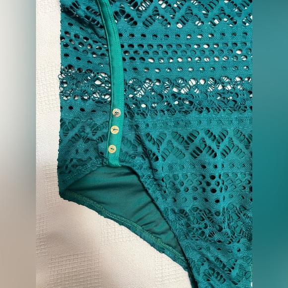 Swim suit - Picture 5 of 8